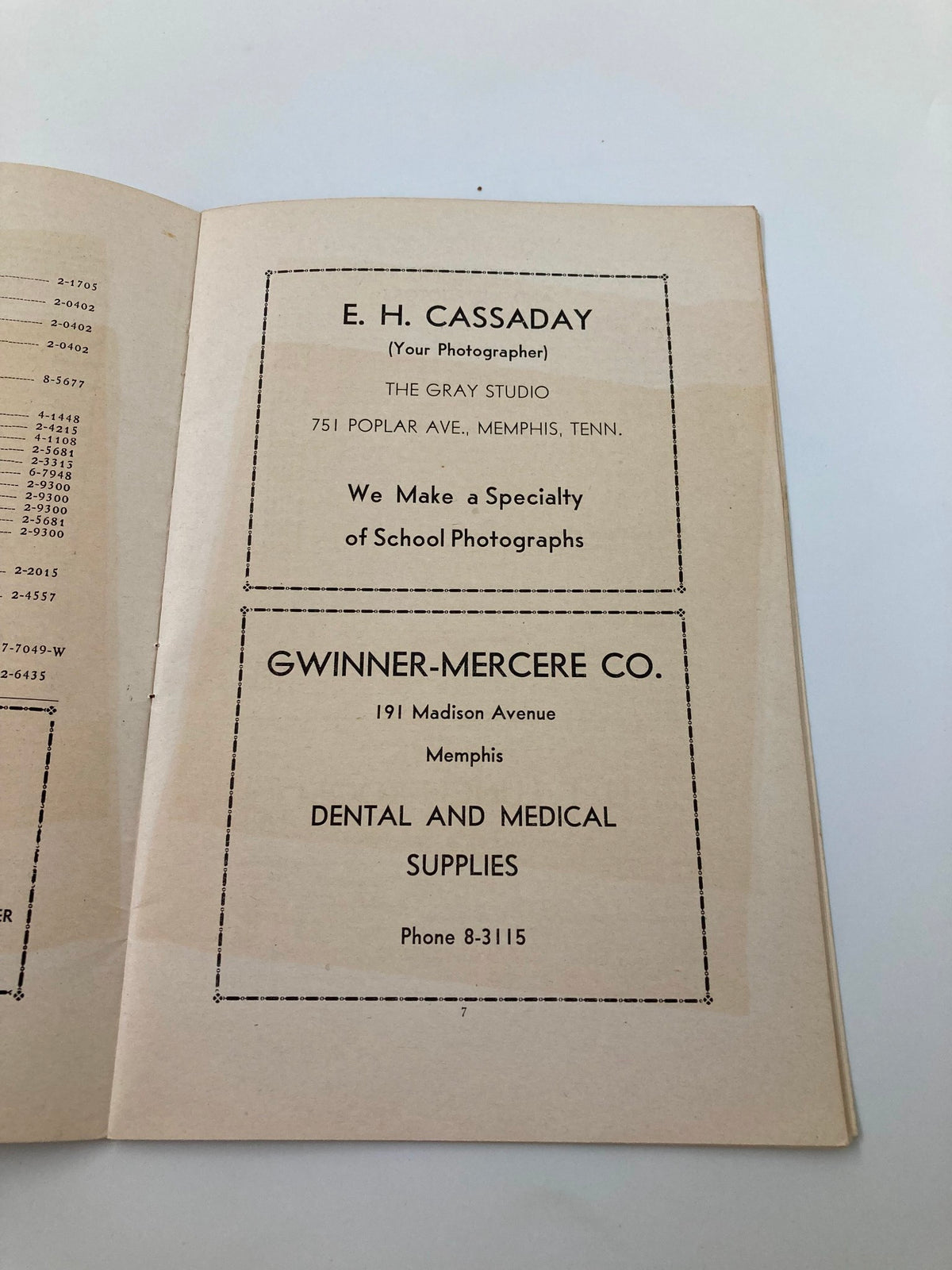 Page from the 1932-1933 University of Tennessee Memphis Directory displaying advertisements for local businesses.