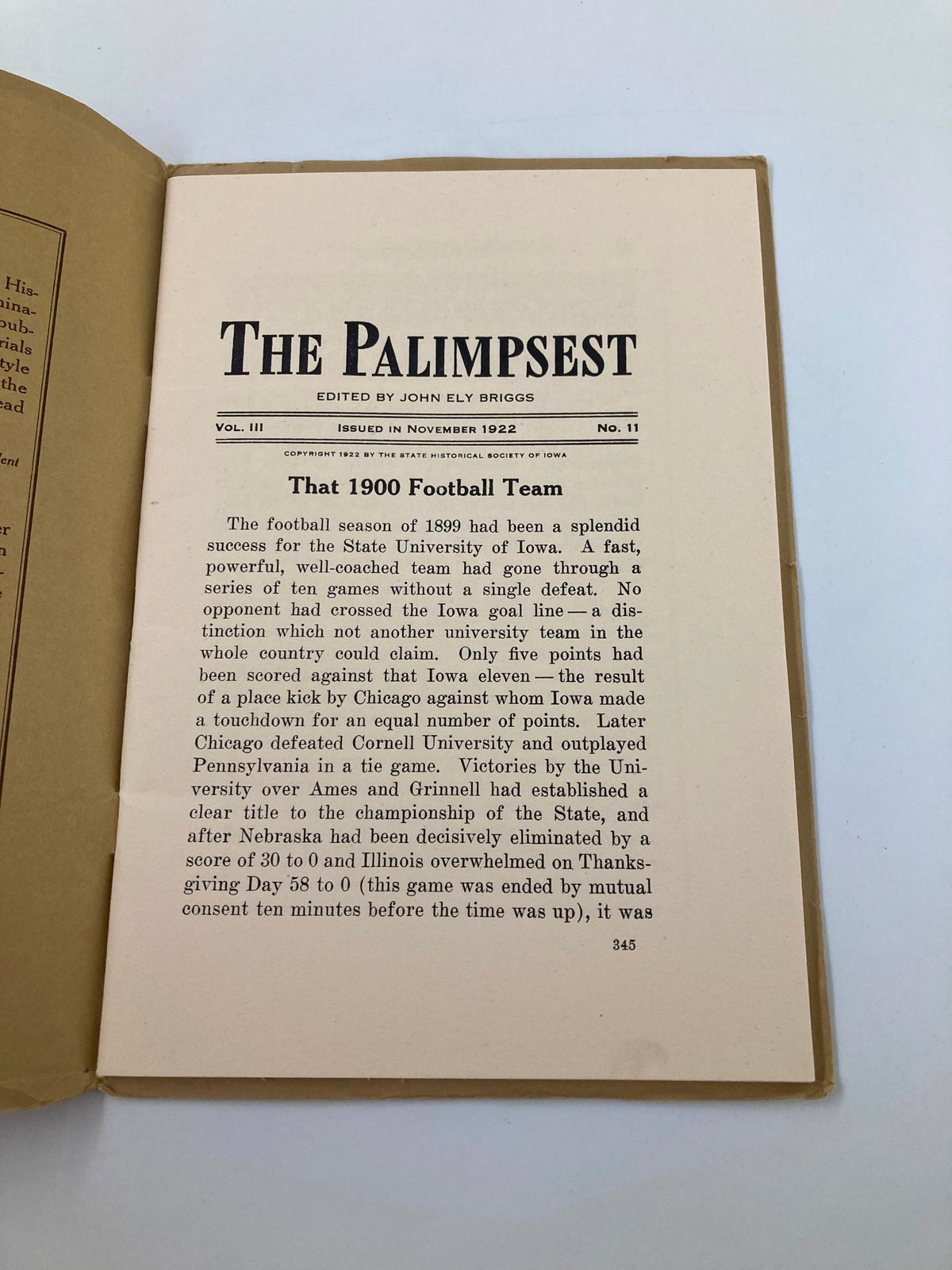 Inside page of VTG November 1922 The Palimpest featuring details about the 1900 football season for the State University of Iowa.
