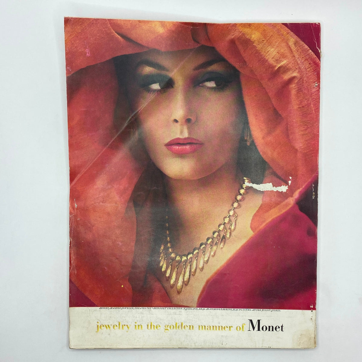 VTG Vogue Magazine September 15 1962 cover featuring elegant model adorned with jewelry in the golden manner of Monet, showcasing fashion and luxury from the early 1960s.