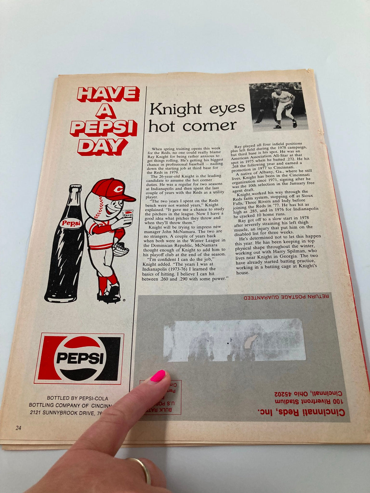 Back page of February 1979 Vol 1 #3 Reds Vue Spring Training Opens Official Magazine displaying a Pepsi advertisement alongside an article discussing Ray Knight's prospects with the Cincinnati Reds.