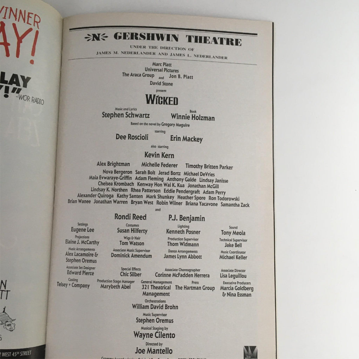 2009 Playbill Wicked at Gershwin Theatre, listing of cast and production team including Dee Roscioli and Erin Mackey.
