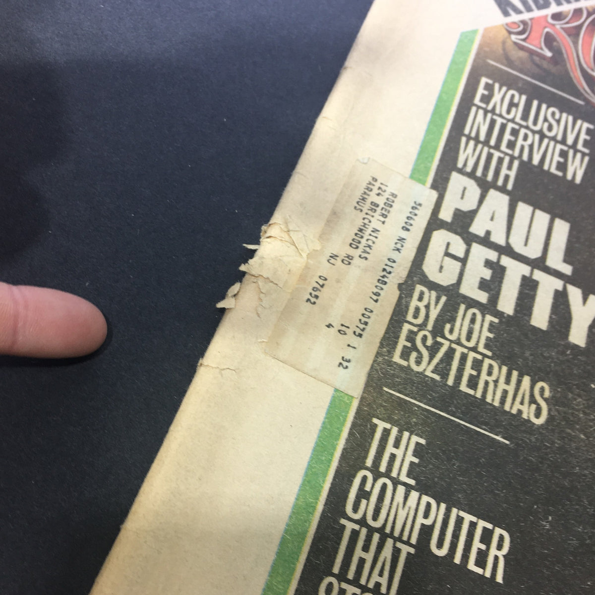 Detail view of the address label on the VTG Rolling Stone Magazine May 9, 1974, showcasing the magazine's collectible characteristics.