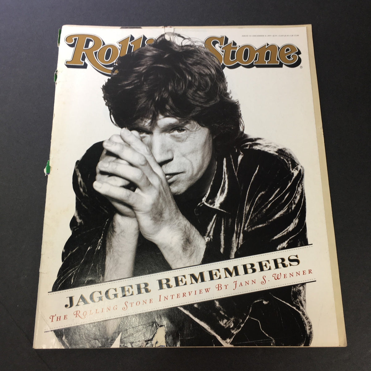 VTG Rolling Stone Magazine December 14 1995 cover featuring Mick Jagger, showcasing the iconic rock legend in a thoughtful pose, with the title 'Jagger Remembers' prominently displayed.
