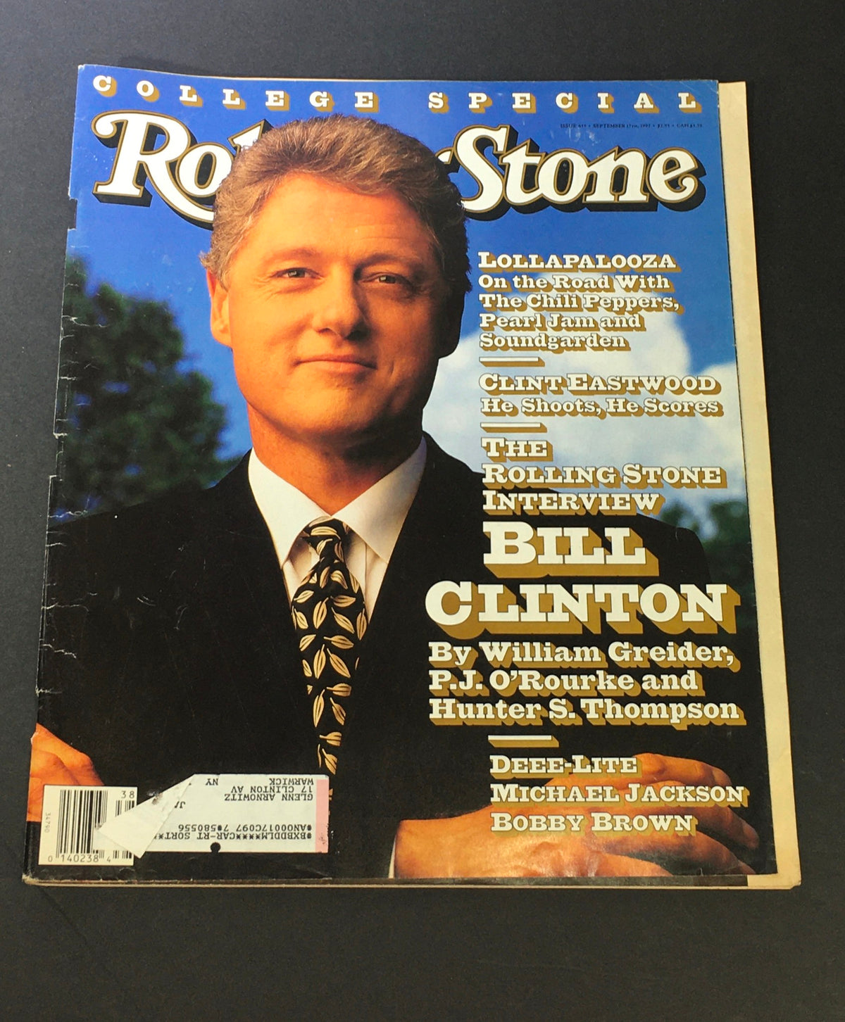 Vintage Rolling Stone Magazine from September 17, 1992 featuring Bill Clinton on the cover, showcasing a pivotal moment in political culture.