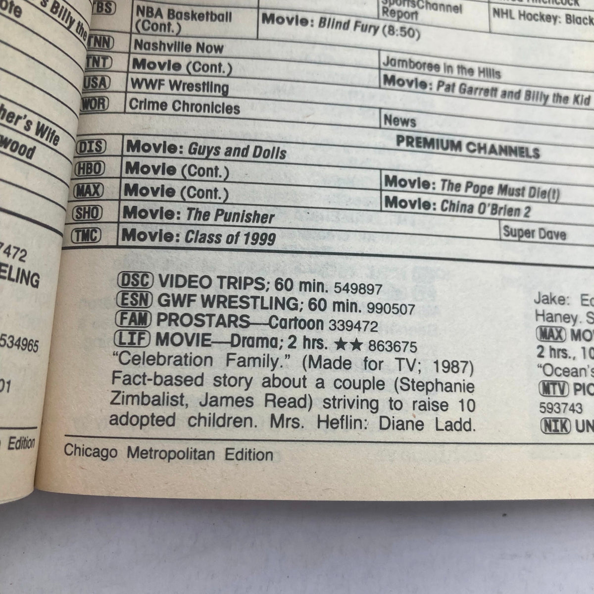 Interior page of TV Guide Magazine from November 21, 1992, displaying programming listings including movies and shows for the week, relevant to the title 'TV Guide Magazine November 21 1992 Diane Sawyer Chicago Metro Ed. No Label.'