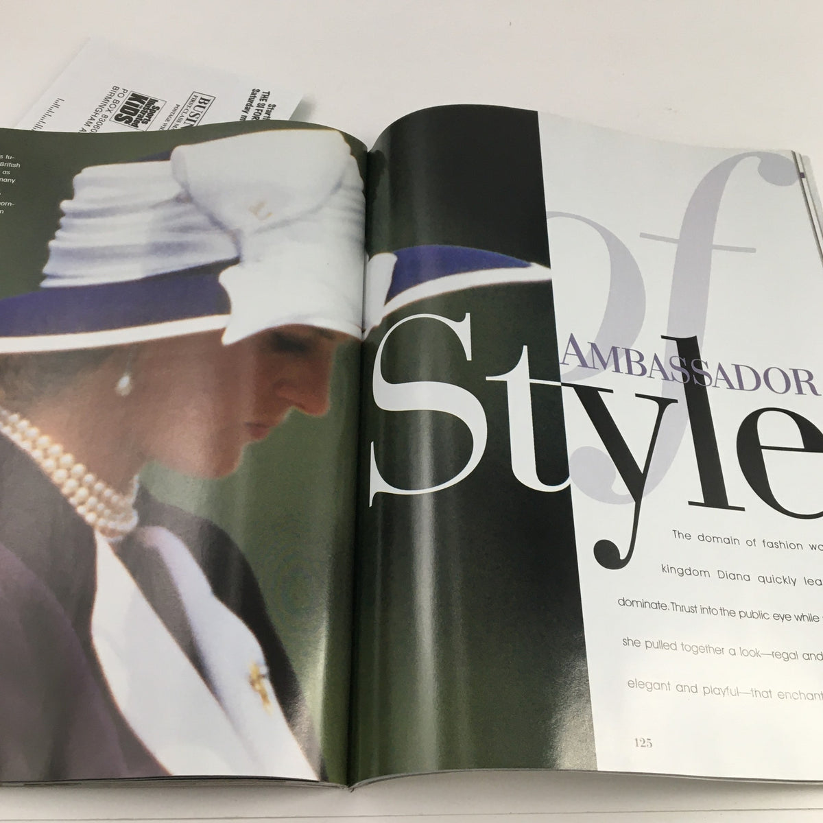 People Weekly Fall 1997 Princess Diana Cover illustrating Diana in a fashionable hat and pearls, highlighting her style.