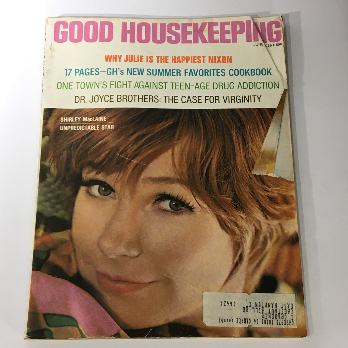 Cover of VTG Good Housekeeping Magazine June 1969 featuring actress Shirley MacLaine, with headlines about Julie Nixon, a cookbook, and teen drug addiction.