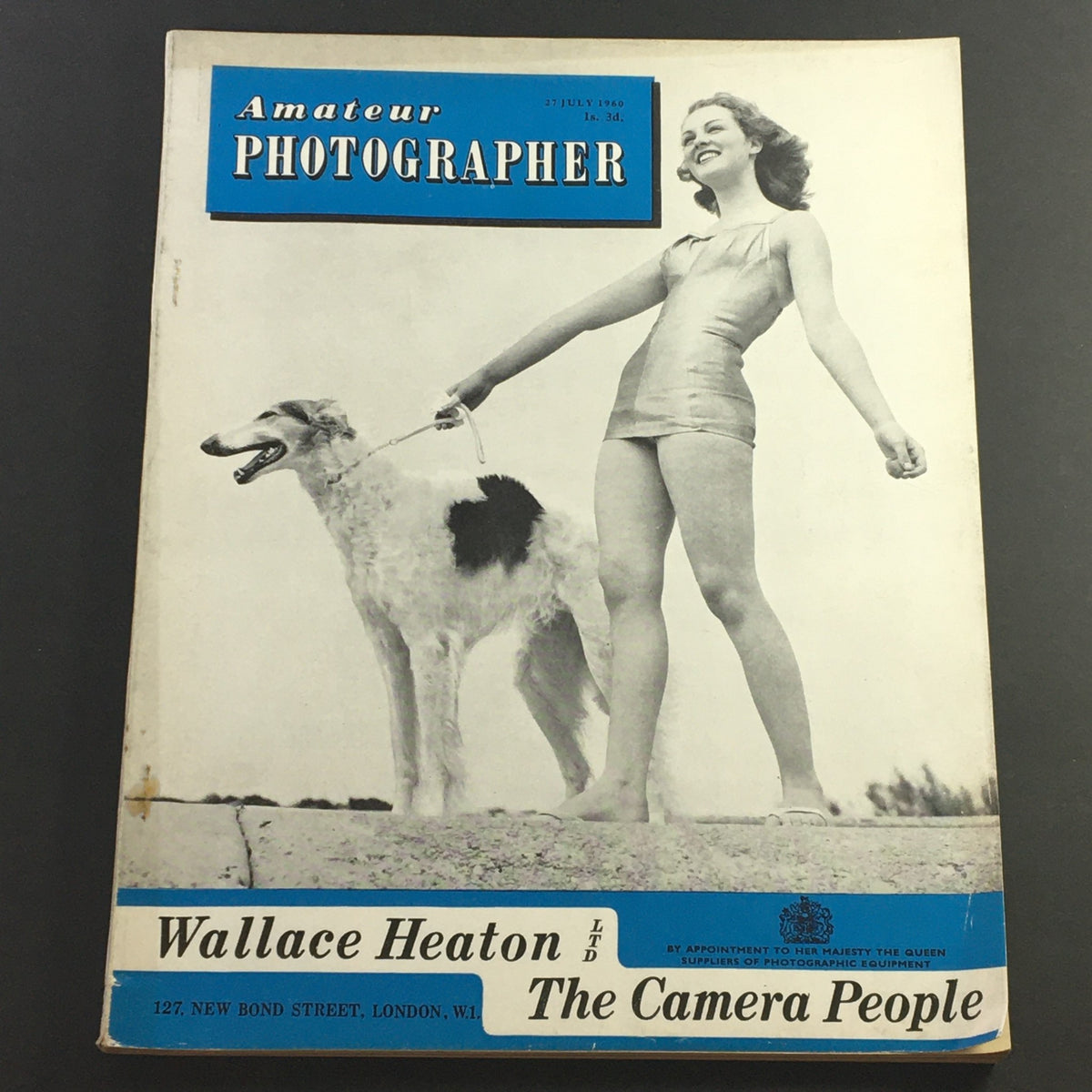 VTG Amateur Photographer Magazine July 27 1960 cover featuring a model and a greyhound on a leash, published by Wallace Heaton.