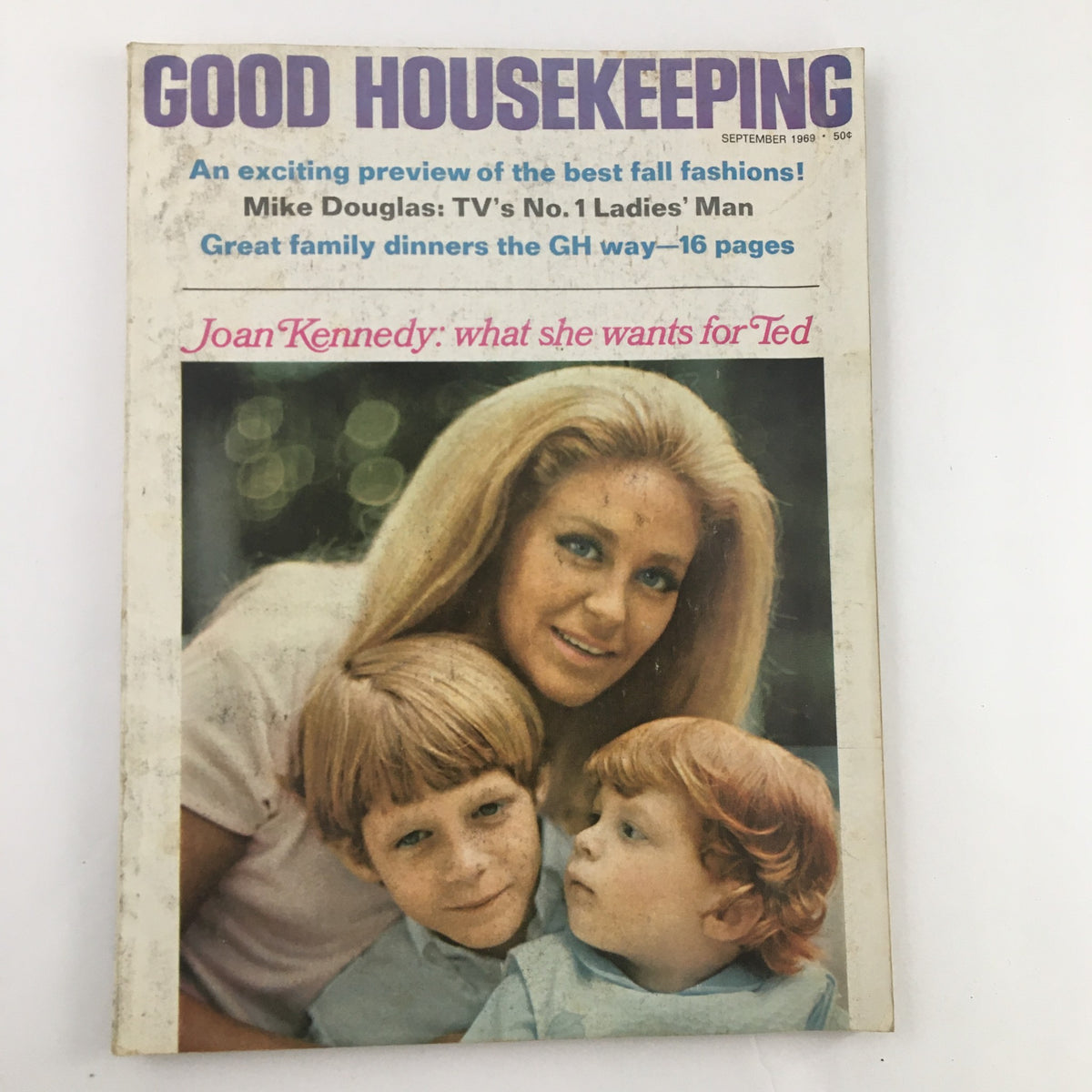 Cover of Good Housekeeping Magazine September 1969 featuring Joan Kennedy and her children, highlighting articles on fashion and family dinners.