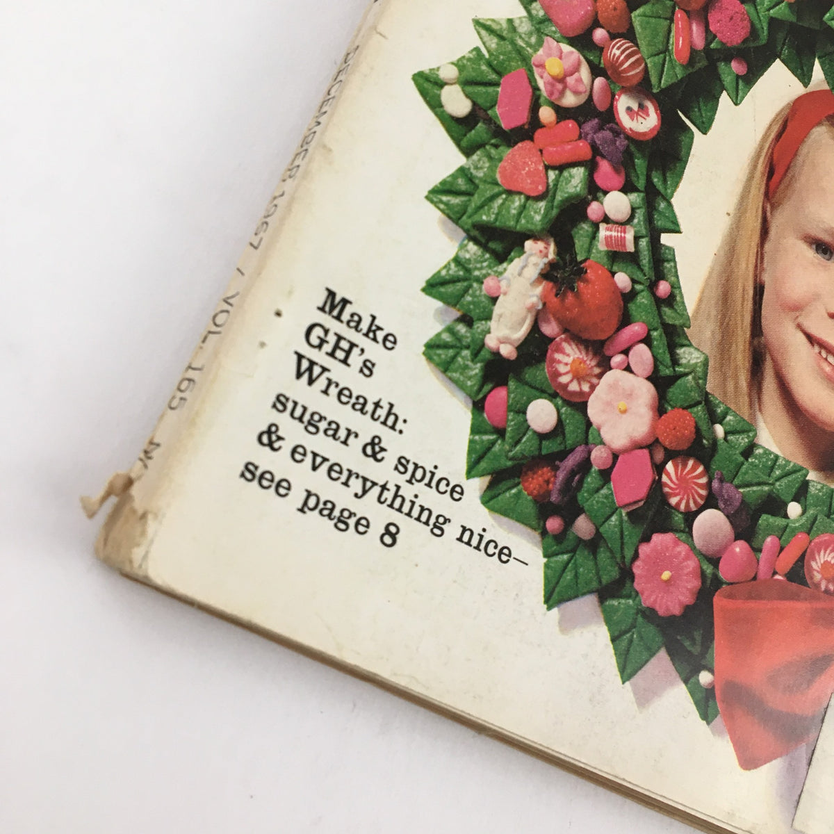 Side cover detail of Good Housekeeping Magazine December 1967, highlighting the article on making GH's Wreath with Sugar and Spice.