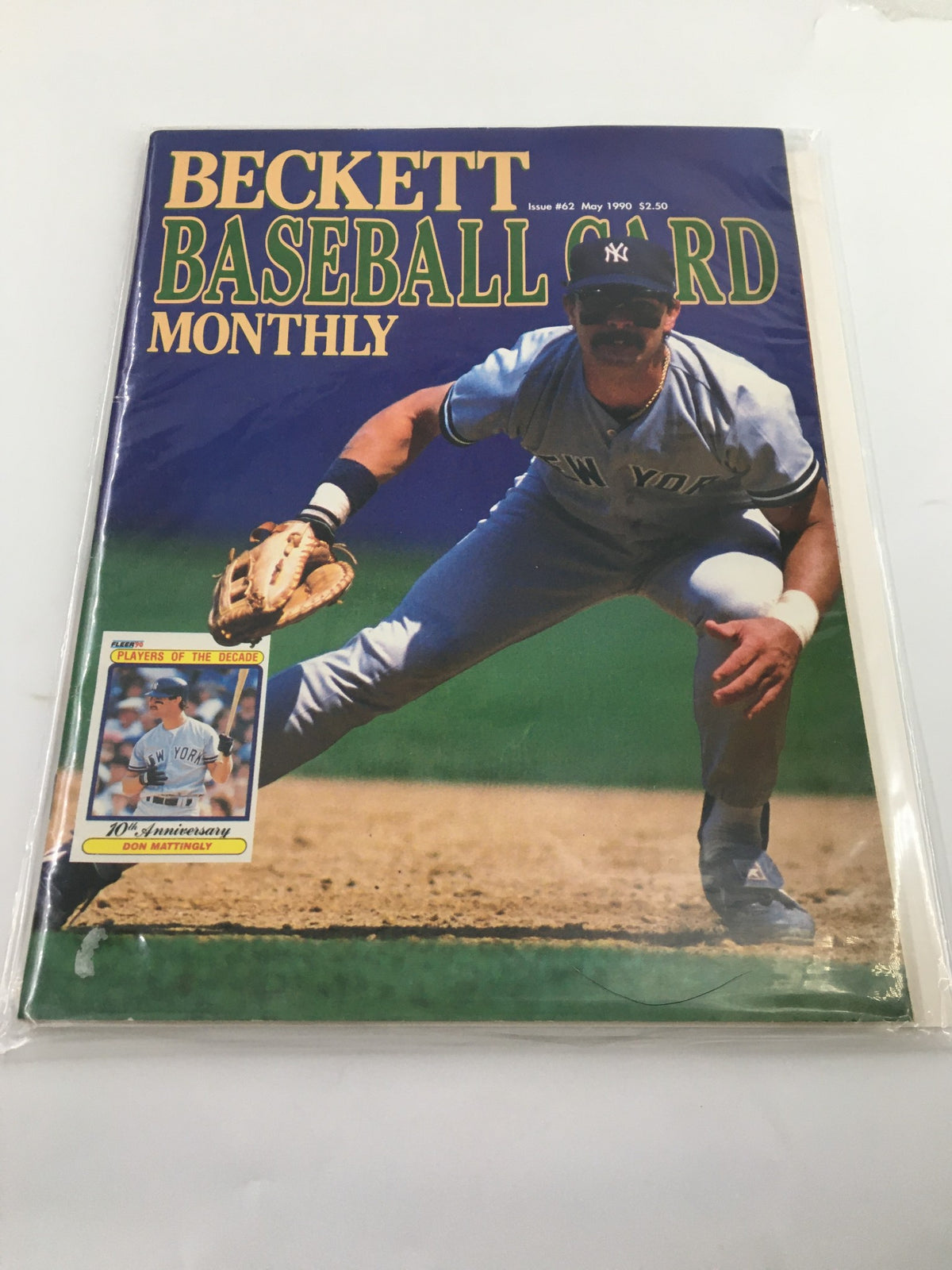 Beckett Baseball Card Monthly May 1990 Don Mattingly Cover No Label VG - Cover image of the magazine featuring Don Mattingly of the New York Yankees, showcasing the month's baseball card details.