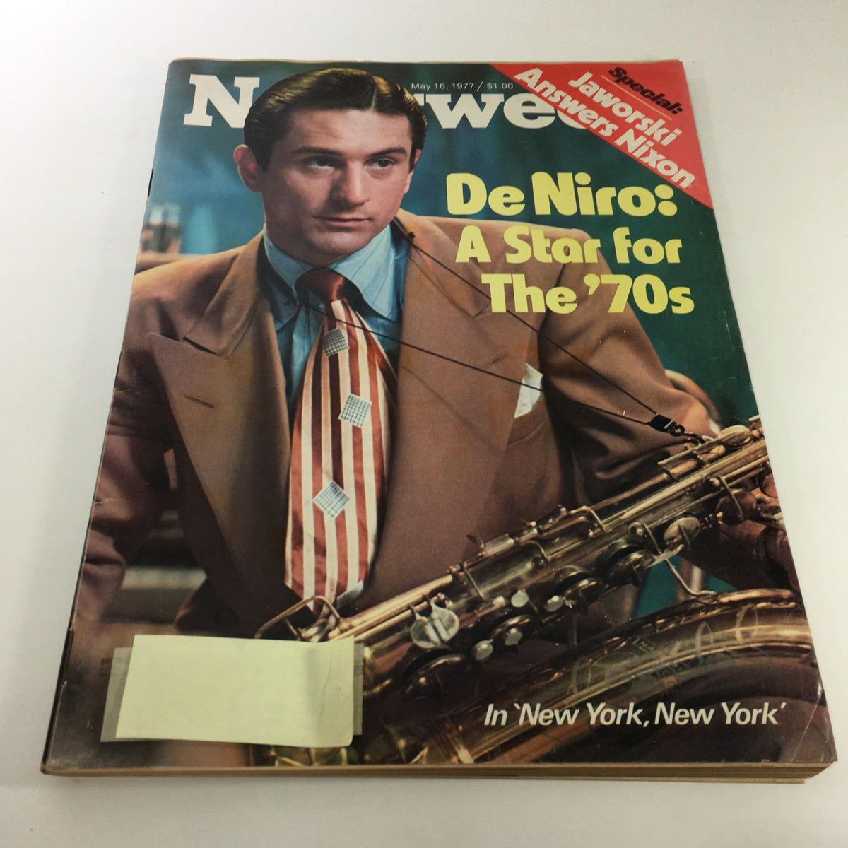 Vintage Newsweek Magazine cover dated May 16, 1977, featuring Robert De Niro, headline 'De Niro: A Star for The ’70s', showcasing the era's cinematic culture and political commentary.