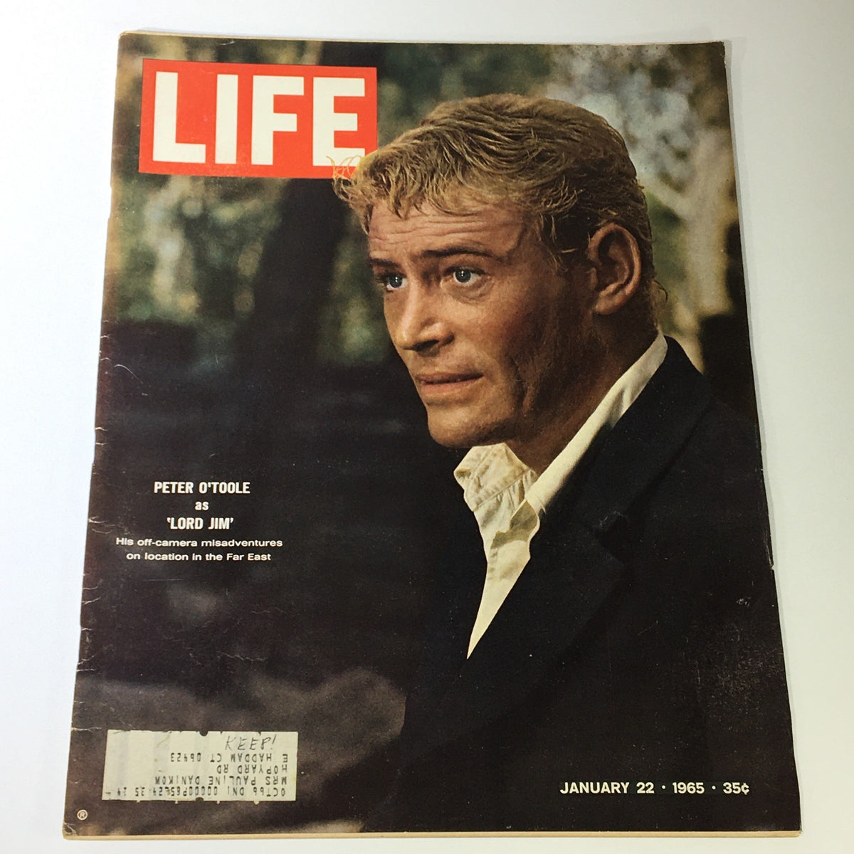 VTG Life Magazine January 22 1965 featuring a cover story on film actor Peter O'Toole, showcasing his portrayal as 'Lord Jim' with a captivating expression.