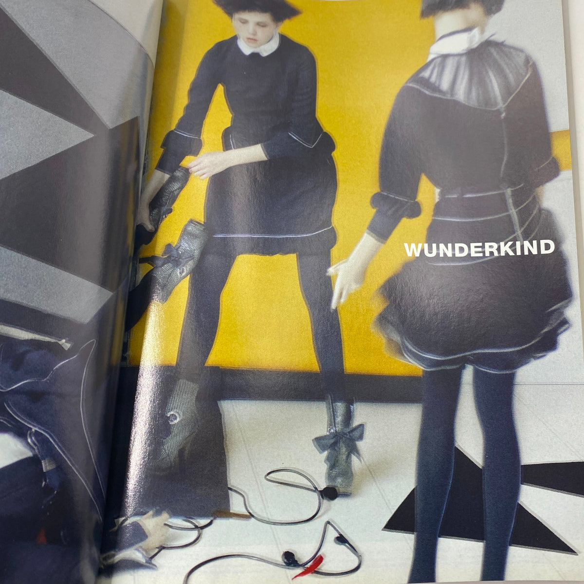 Harper's Bazaar UK Magazine October 2008 Liv Tyler Cover No Label VG