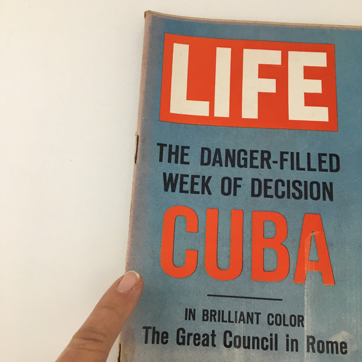 Cover of VTG Life Magazine November 2, 1962, featuring the title 'LIFE,' the subtitle 'THE DANGER-FILLED WEEK OF DECISION CUBA,' and references to U.S. Navy activity off Cuba.