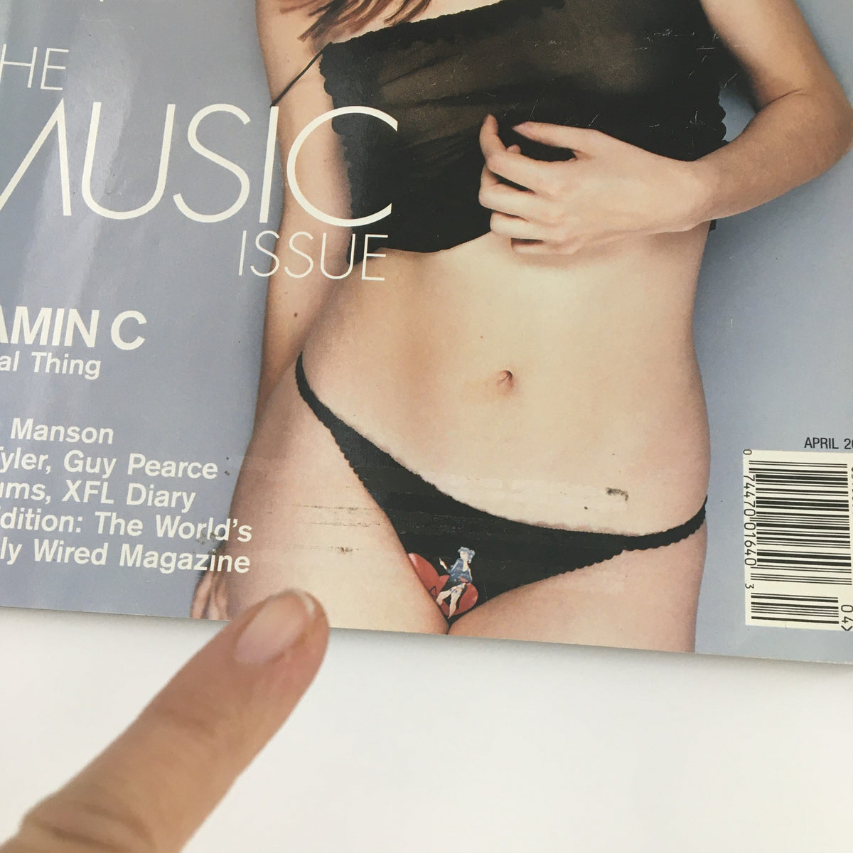 Close-up of Gear Magazine April 2001 cover highlighting the Music Issue featuring Singer Vitamin C, including details of the issue's title and featured artists.