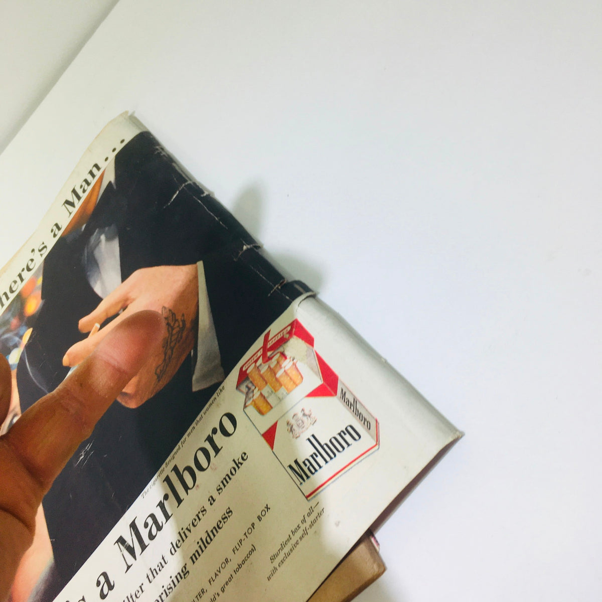Back cover of The New Yorker: Feb 1 1958, showcasing an advertisement for Marlboro cigarettes.