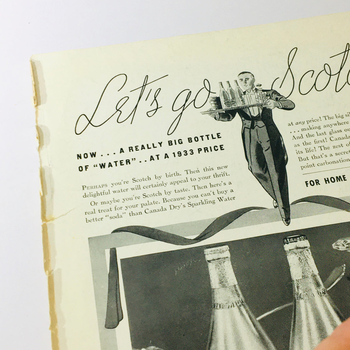 An advertisement page from the VTG Illustrated Football Annual Magazine 1933, promoting Canada Dry Sparkling Water with vintage design elements.
