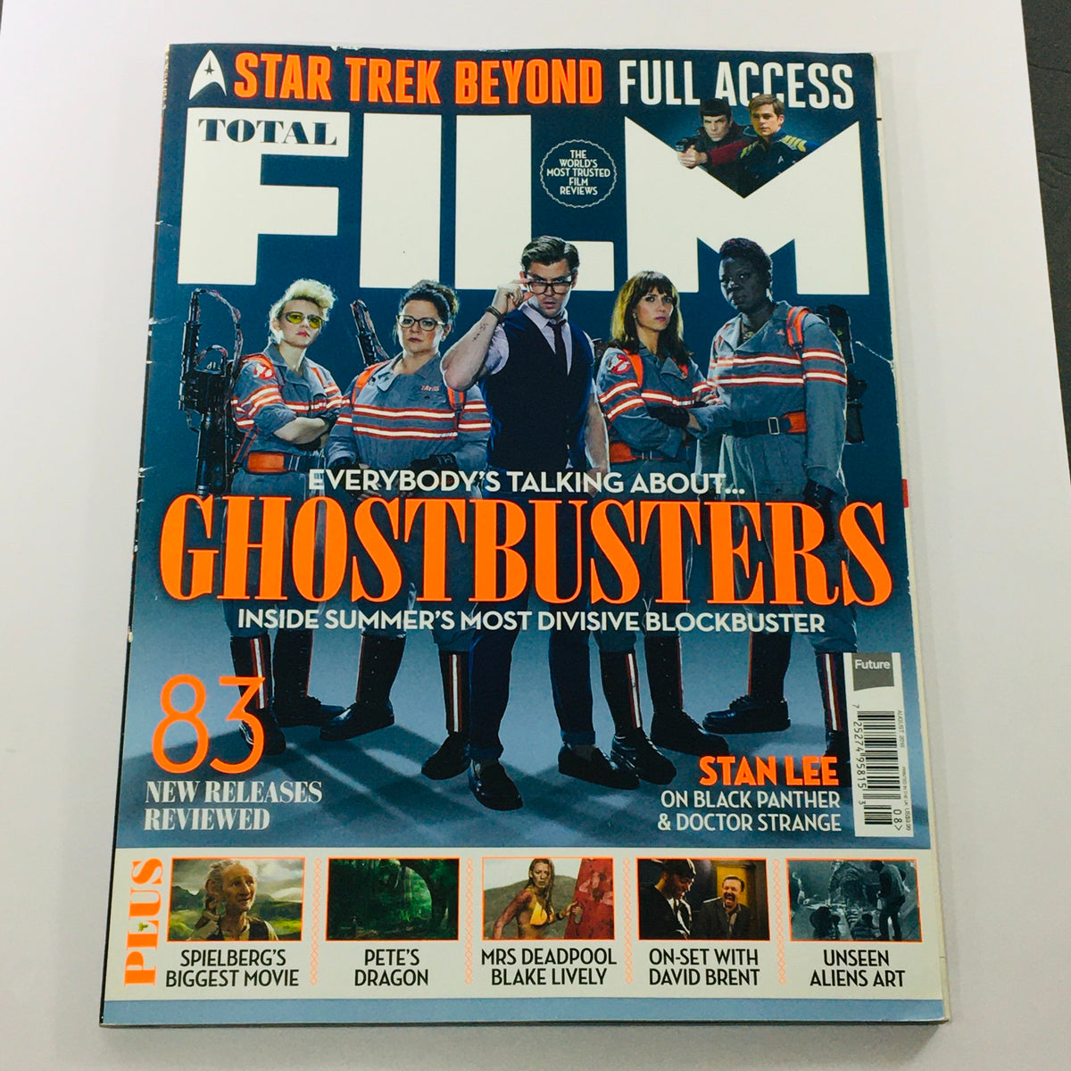 Total Film Magazine August 2016 #248 featuring Kate McKinnon and Kristen Wiig on the cover, showcasing highlights from the film industry, including articles on Ghostbusters, Stan Lee, and new movie releases.