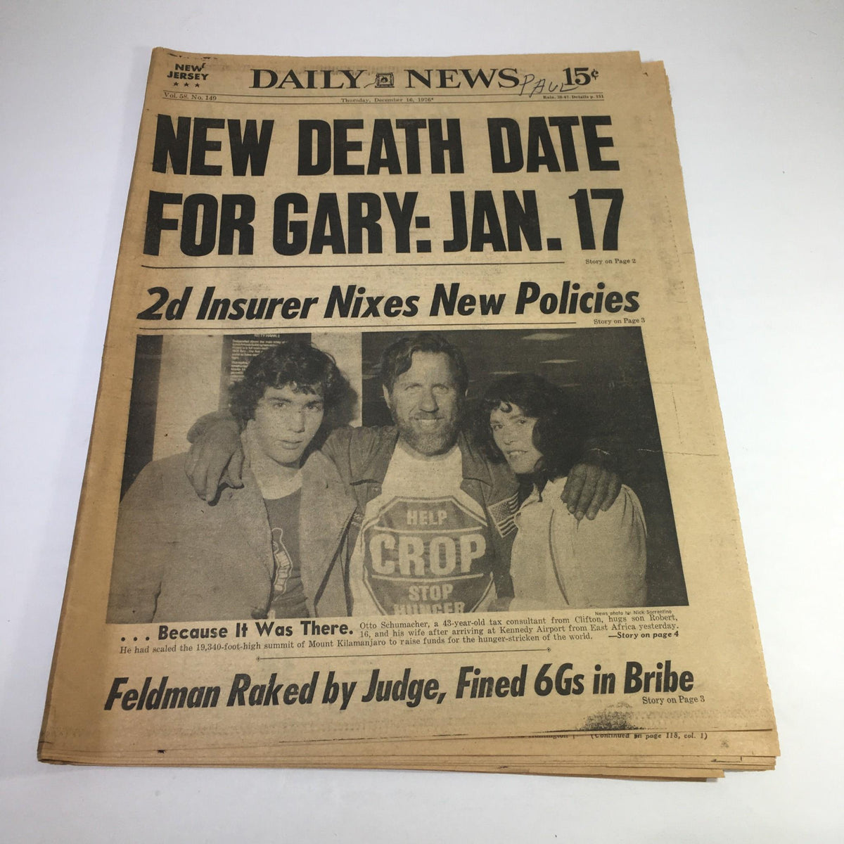 NY Daily News headline from November 3, 1976, featuring a report on Jimmy Carter's strong lead in the elections and the reelection of Williams, highlighting a pivotal moment in American political history.