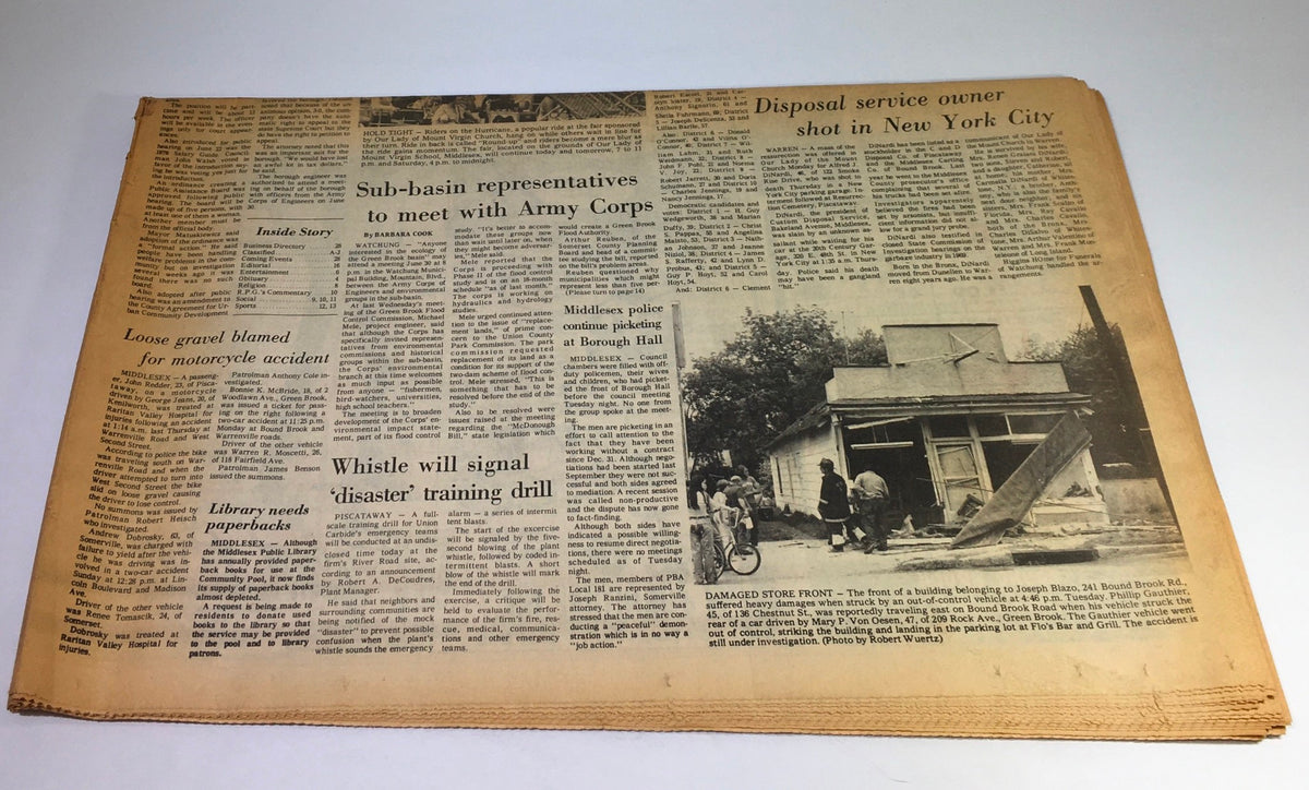 Reverse side of the Middlesex Chronicle newspaper from June 10, 1976, displaying articles on various local issues including army corps meetings and community news.