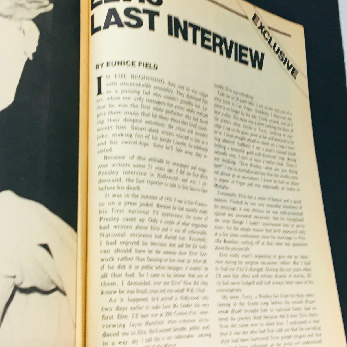 VTG 1977 Elvis Aron Presley A Photoplay Tribute Special Collector's Edition featuring an article titled 'Elvis's Last Interview', reflecting on the life and legacy of Elvis Presley.