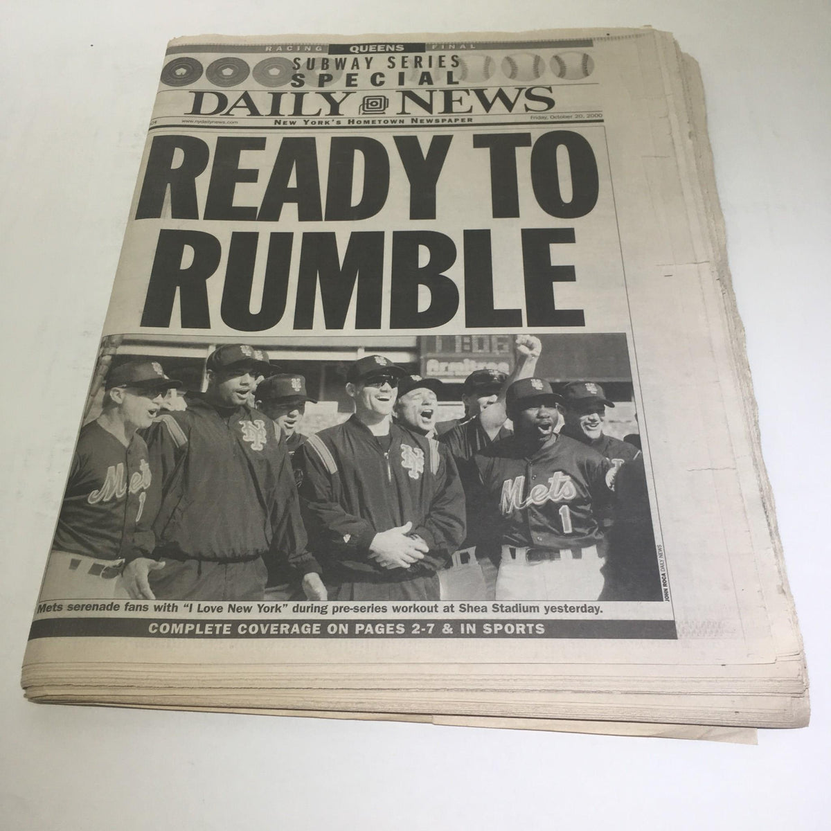 Front page of the NY Daily News from October 27, 2000, featuring the headline 'READY TO RUMBLE' during the Subway Series with the New York Mets celebrating.