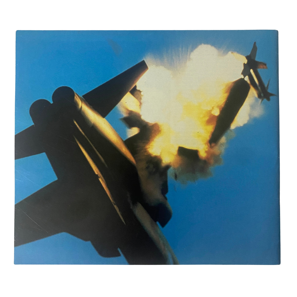 Cinefex Magazine February 1987 No. 29 back cover displaying an explosive scene from Top Gun, highlighting the film's thrilling aerial action.