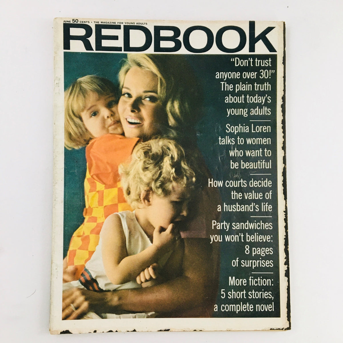 Cover of Redbook Magazine June 1967 featuring Sophia Loren with children, discussing beauty and lifestyle.
