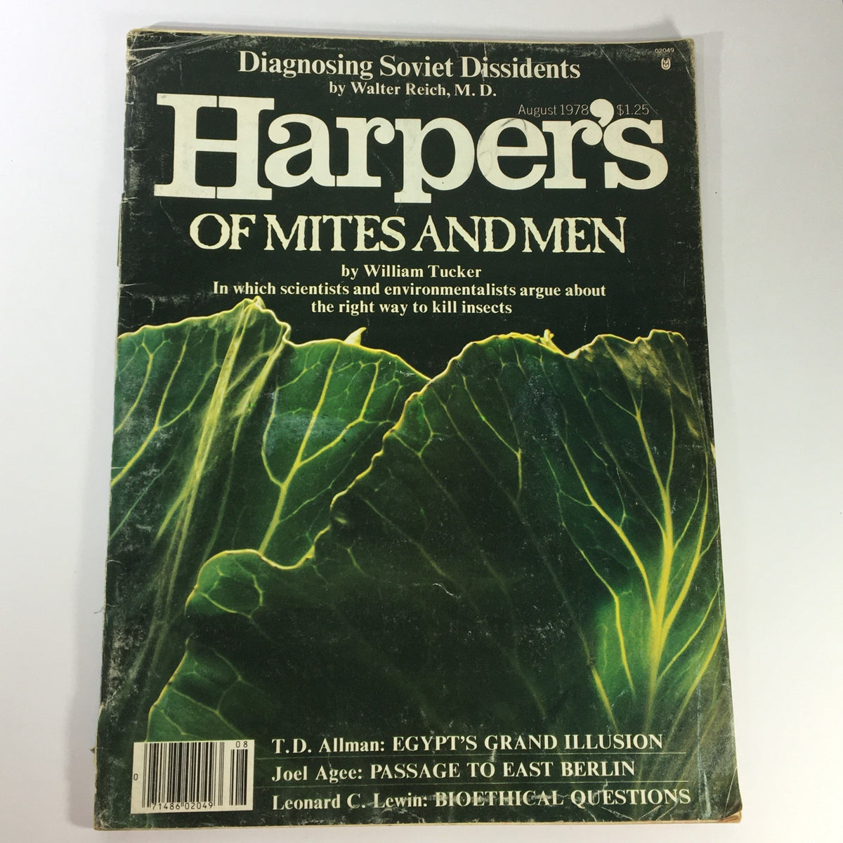 Cover of VTG Harper's of Mite and Men by William Tucker, August 1978, depicting a lush green leaf background and featuring headlines on diagnosing Soviet dissidents and topics related to insect control.