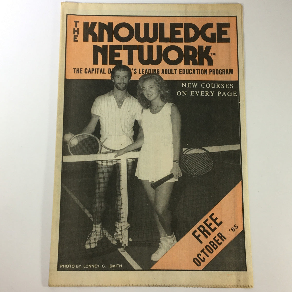 VTG The Knowledge Network October 1985 cover featuring two individuals with tennis rackets, highlighting the leading adult education program and promoting new courses.