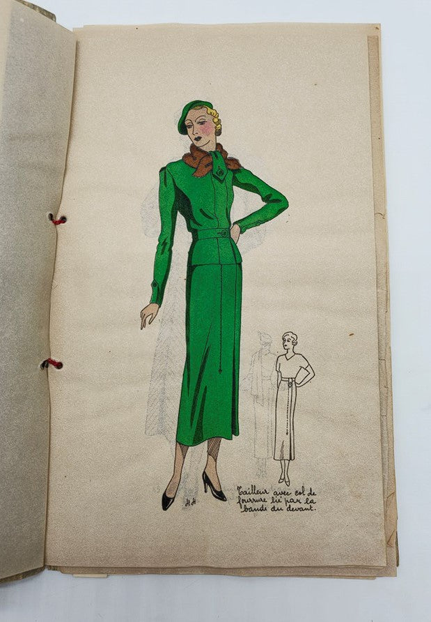 Illustration of a stylish green dress from the Croquis Elegants: Ce Qui Se Portera Hiver 1934 No. 2 Brochure, showcasing 1930s winter fashion.