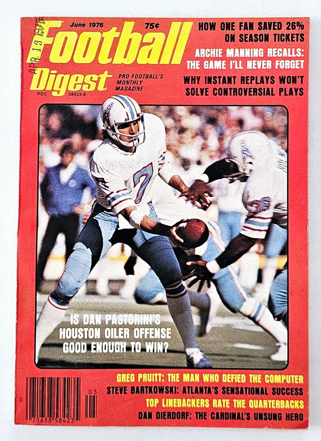 VTG Football Digest Magazine June 1976 cover featuring NFL star Dan Pastorini, showcasing articles and insights on professional football, including player performance, game strategies, and historical context of the 1970s NFL.