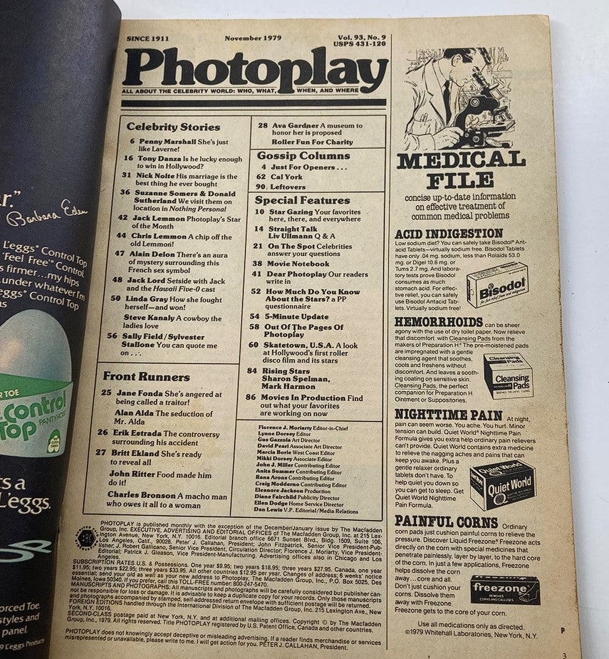 Inside page of VTG Photoplay Magazine November 1979 Vol 93 #9 showcasing articles and features on celebrity stories.