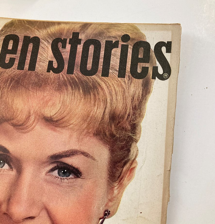 Cover of VTG Screen Stories Magazine January 1960 featuring Debbie Reynolds' Love Life, showcasing vintage Hollywood glamour.