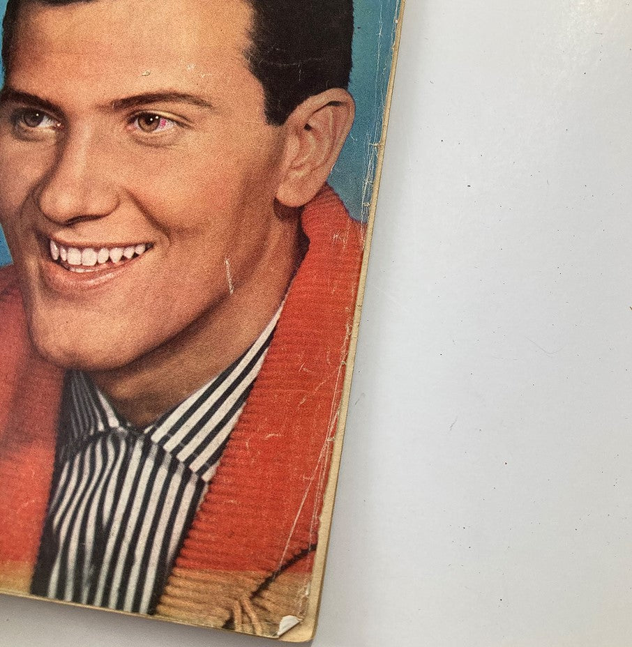 VTG TV Radio Mirror Magazine May 1957 Cover featuring a portrait of Pat Boone with a bright smile, showcasing vintage style and charm.