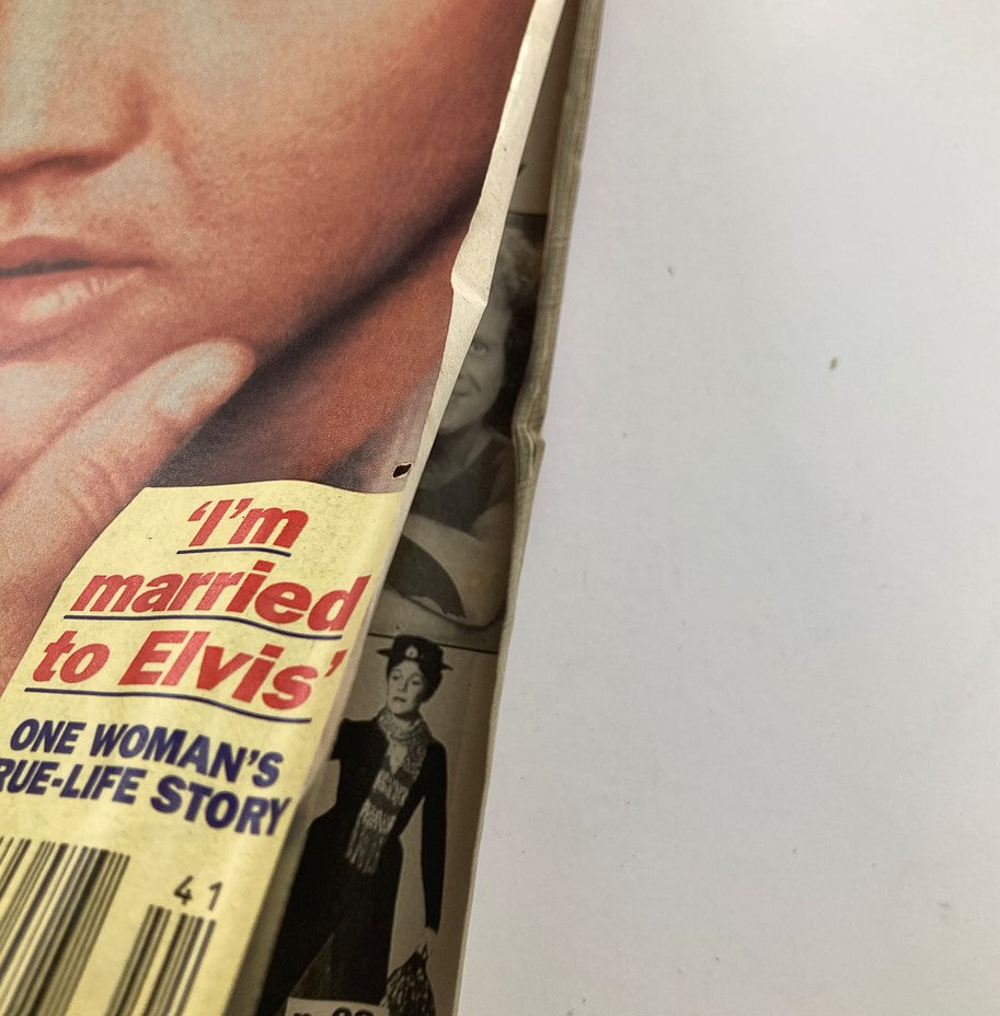 Cover of Woman's World Magazine October 12 1993 Vol 14 #41 featuring the headline 'I'm married to Elvis' alongside a close-up image related to the true-life story.