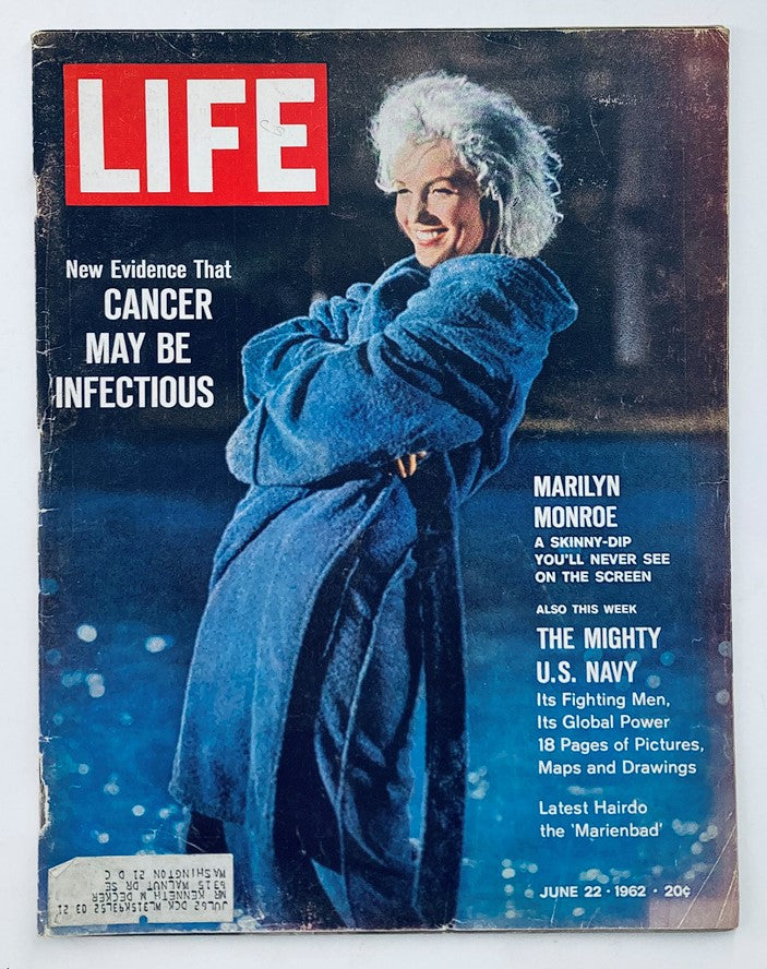 Cover of VTG Life Magazine June 22, 1962, Vol 52 #25 featuring Marilyn Monroe smiling in a stylish outfit with the headline about cancer being infectious.