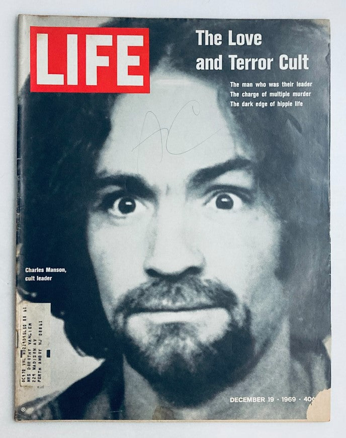 VTG Life Magazine December 19 1969 featuring Charles Manson on the cover, highlighting themes of love and terror.